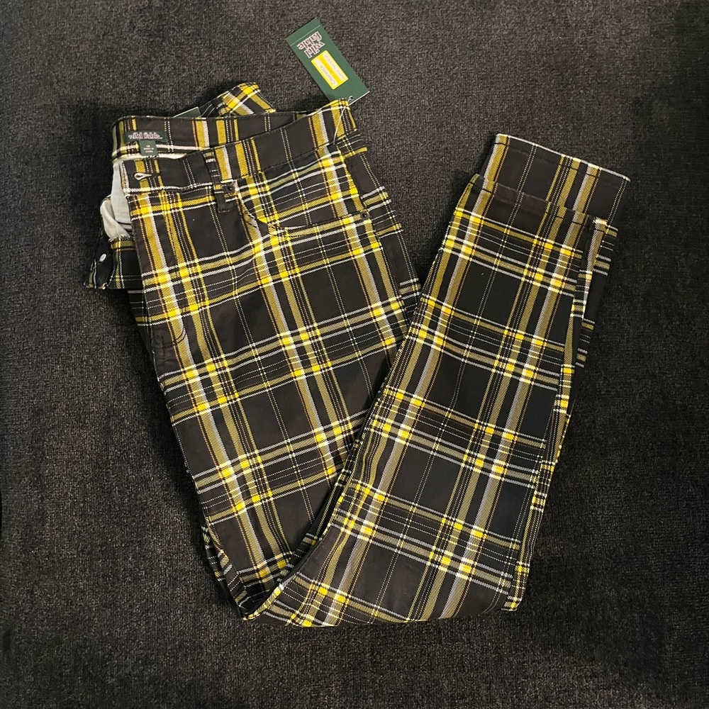 Women’s plaid pants